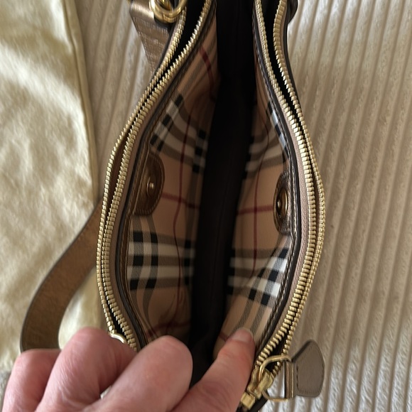 Burberry Lollard Shoulder/Clutch Bag - Picture 9 of 14
